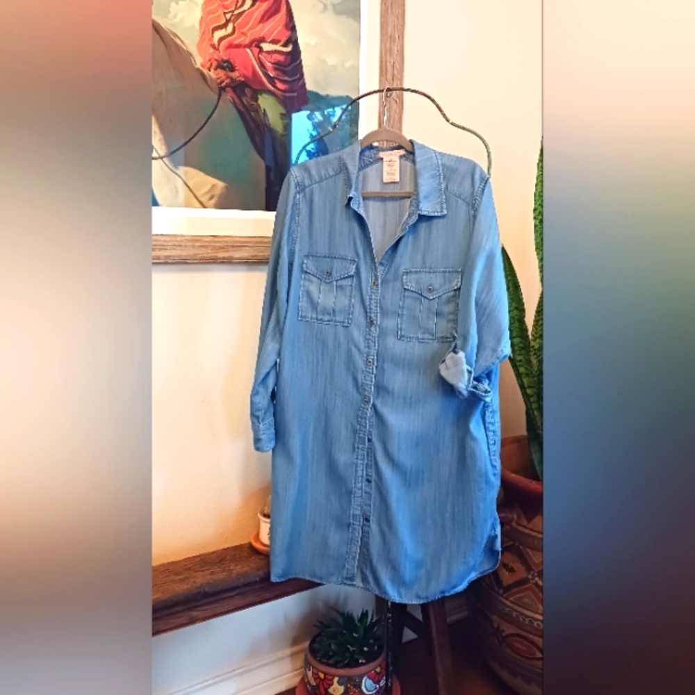 Philosophy, Blue Chambray Button-Down - image 2